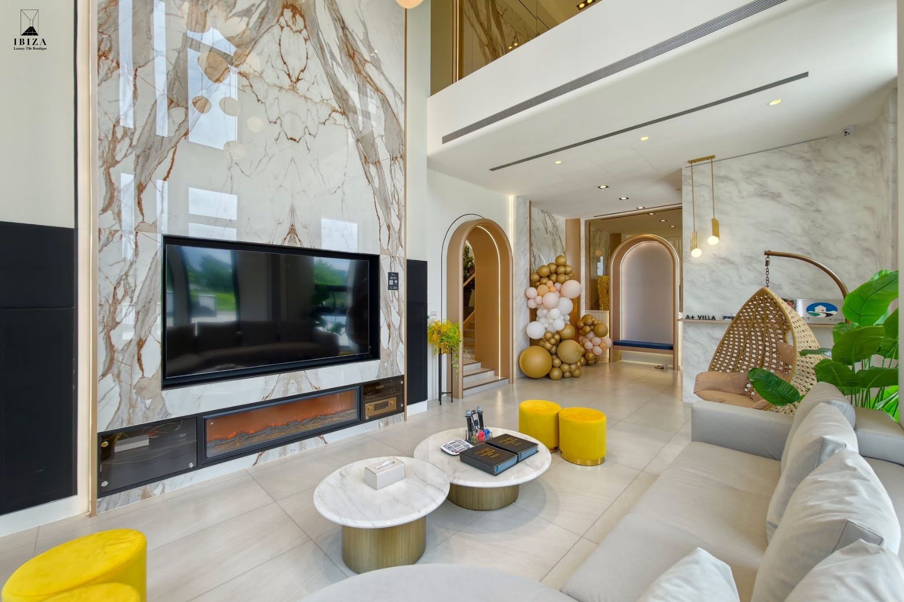 Porcelain Slabs,大板磚,電視牆,大理石電視牆,大理石電視牆預算,大理石替代方案,大板磚優點/缺點,客廳裝修預算